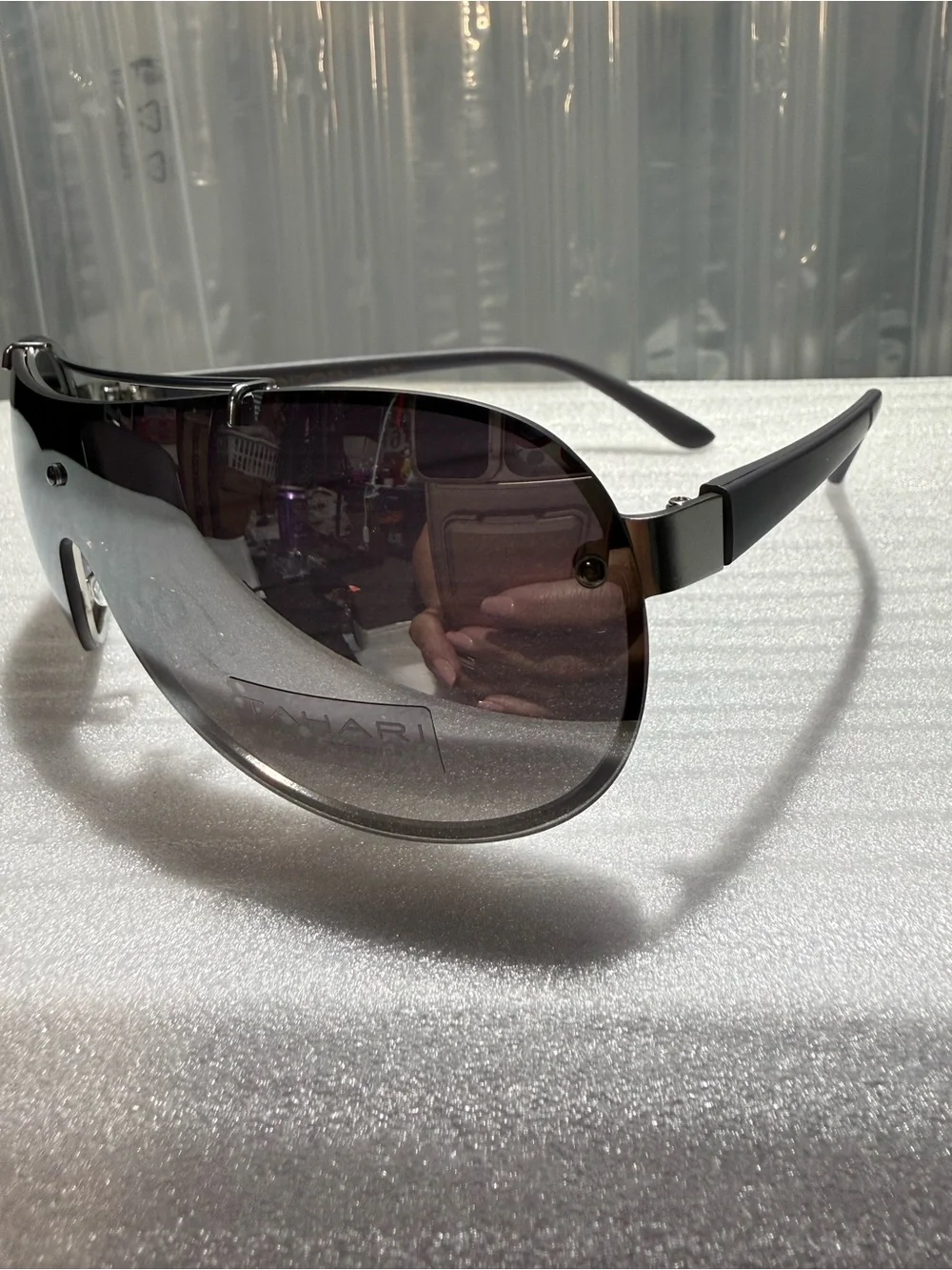 Tahari TM136 MSLV Rimless Shield Sunglasses Y2K Black Wrap Around-New-Unisex